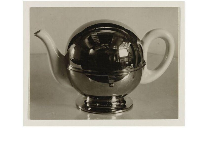 Photograph of a Teapot (ca. 1930) by Lucia Moholy