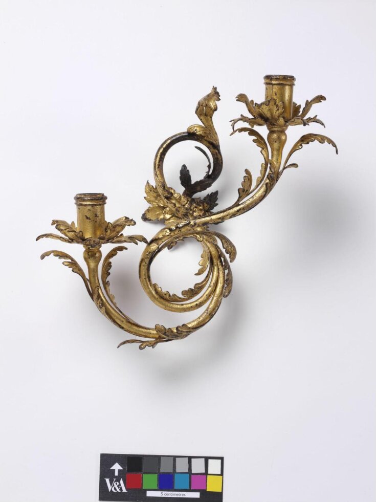 Sconce top image