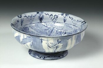 Wedgwood circus bowl decorated by Thérèse Lessore