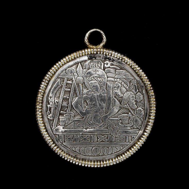 Medallion Pendant top image