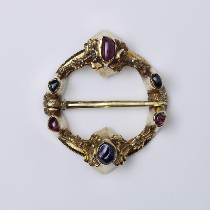 Victoria Albert Brooch V&A 