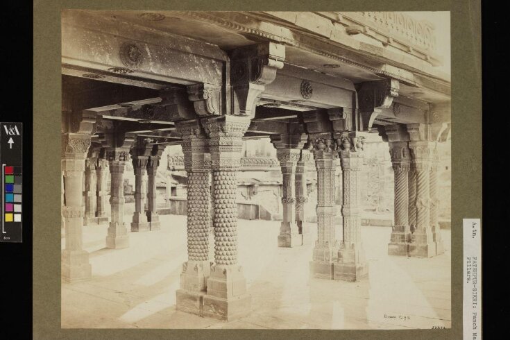 Carved pillars in the Panch Mehal, Futtehpore Sikri. top image