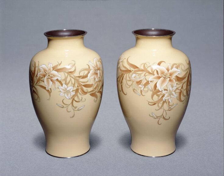 Pair of Vases top image