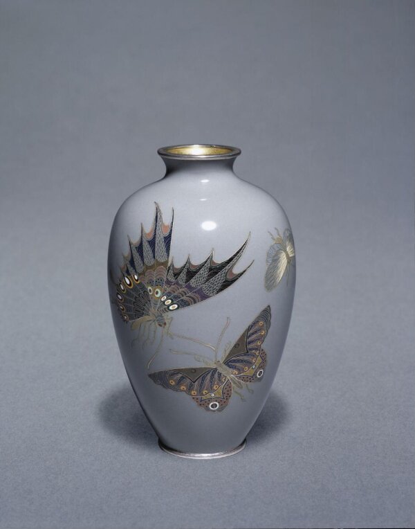 売れ筋介護用品も！ | Vase Hayashi Collections The Explore V&A | Kodenji 弦楽器
