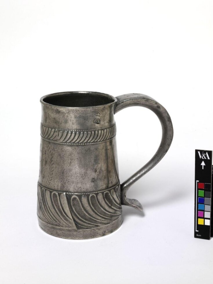 Mug top image