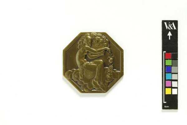 Prize Medal of the International Exhibition of Modern Decorative