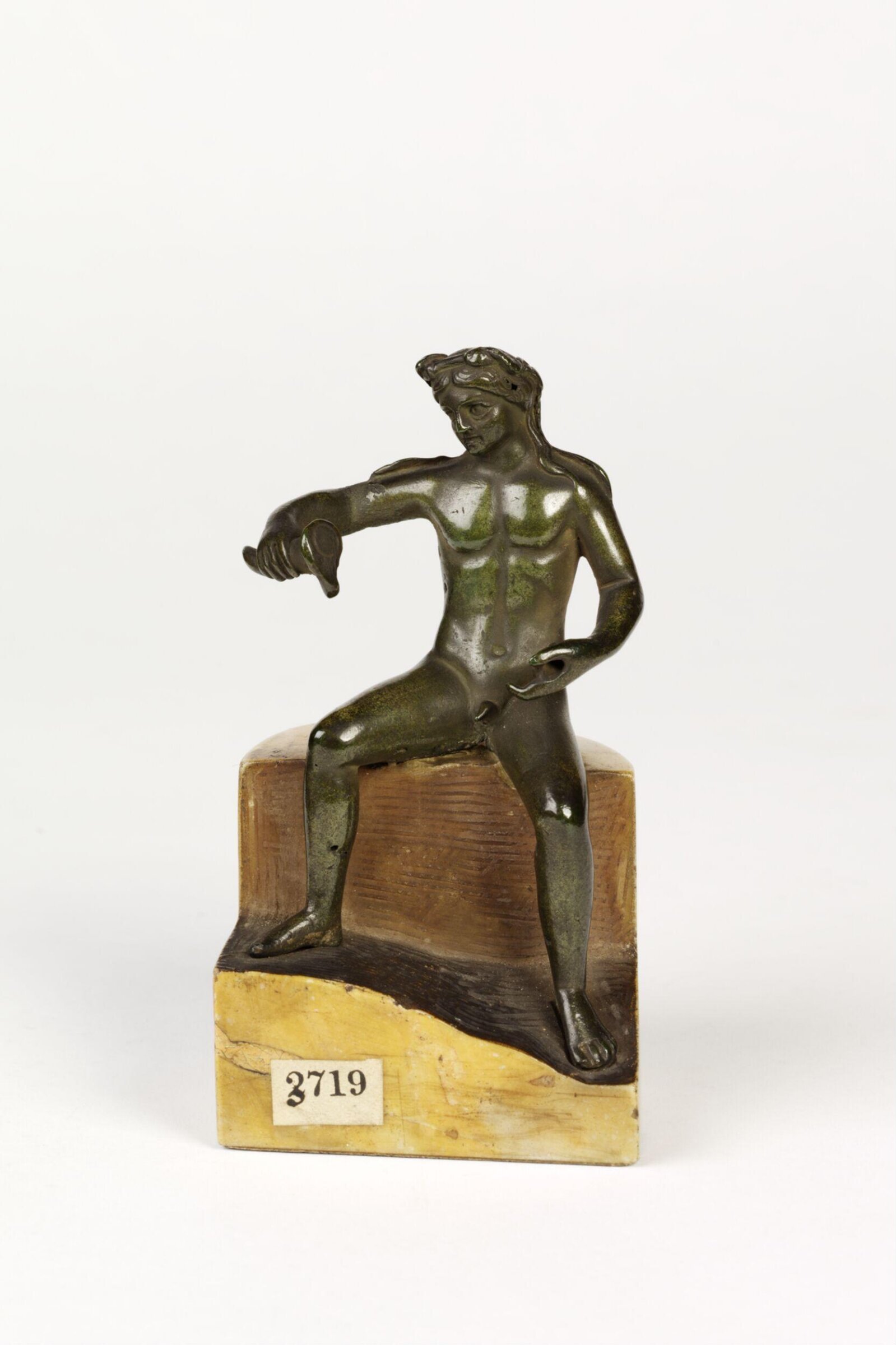 Dionysos seated, 1st century BC