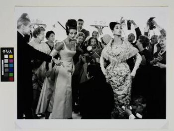 Suzy Parker, Dress by Nina Ricci, Champs-Elysees, Paris, 29 July 1962 |  Richard Avedon