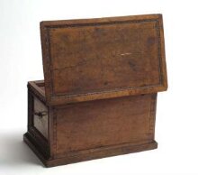 Table Cabinet thumbnail 1