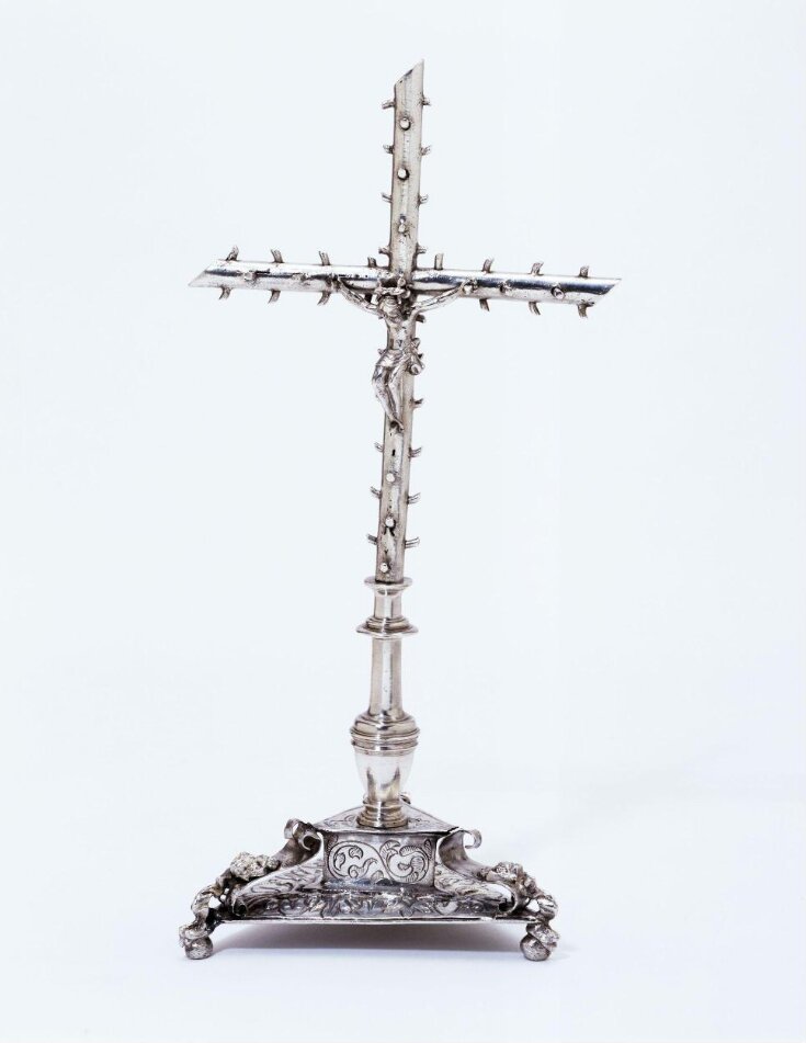 Altar Cross top image