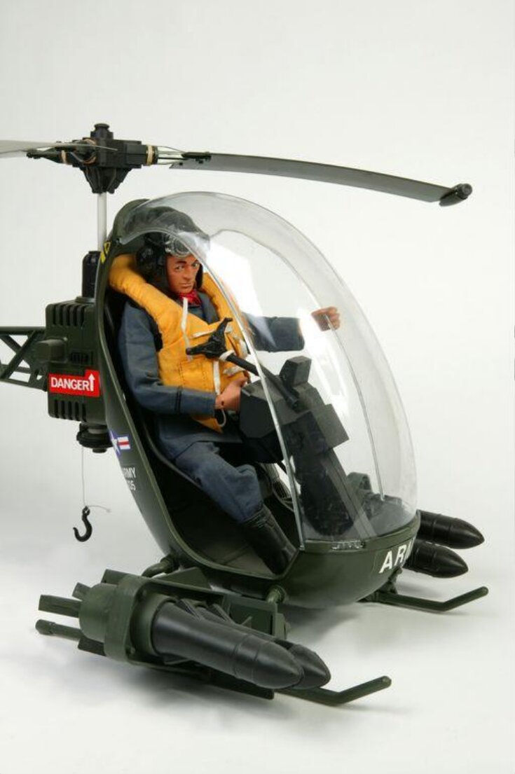 HELICOPTER PILOT, COMBAT DIVISION top image