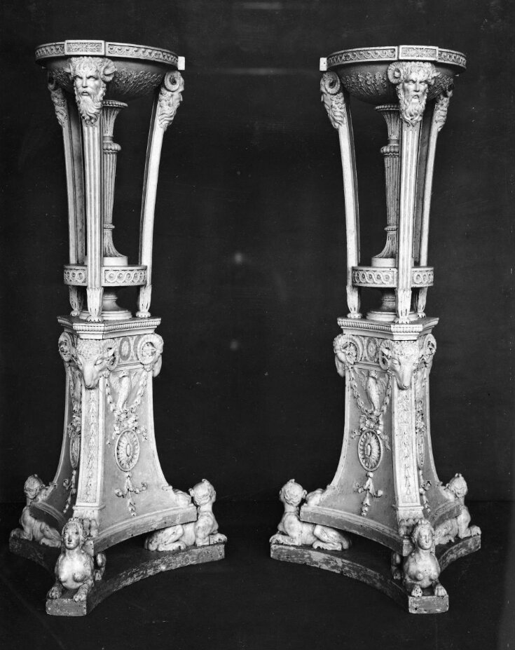 Williams-Wynn Candlestand top image