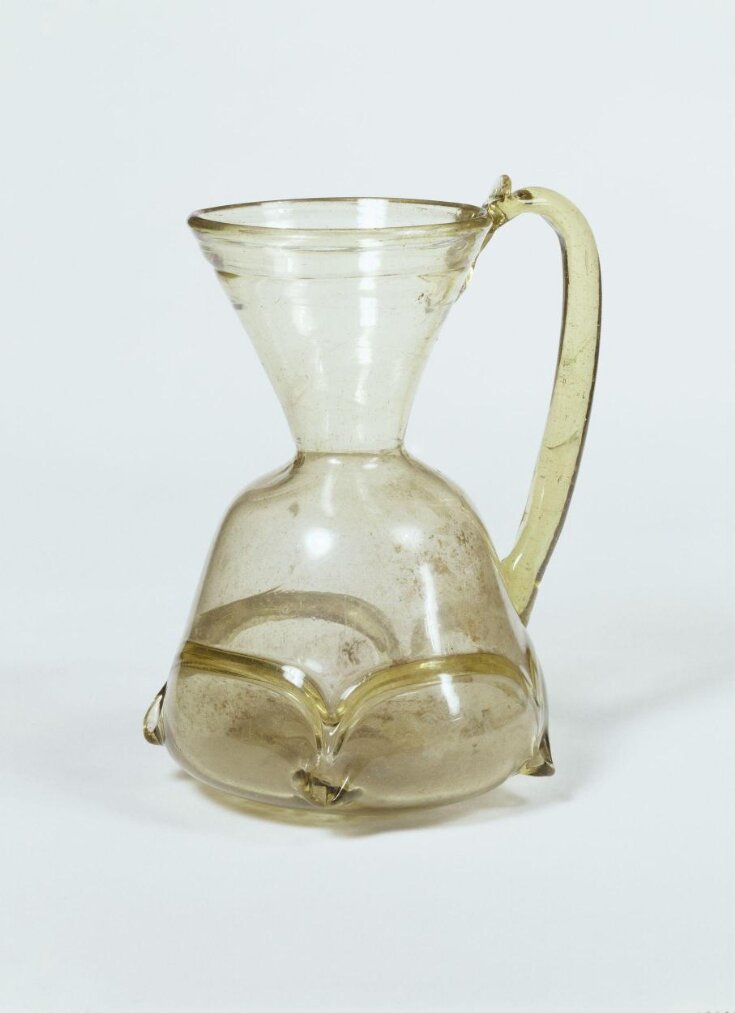 Jug top image