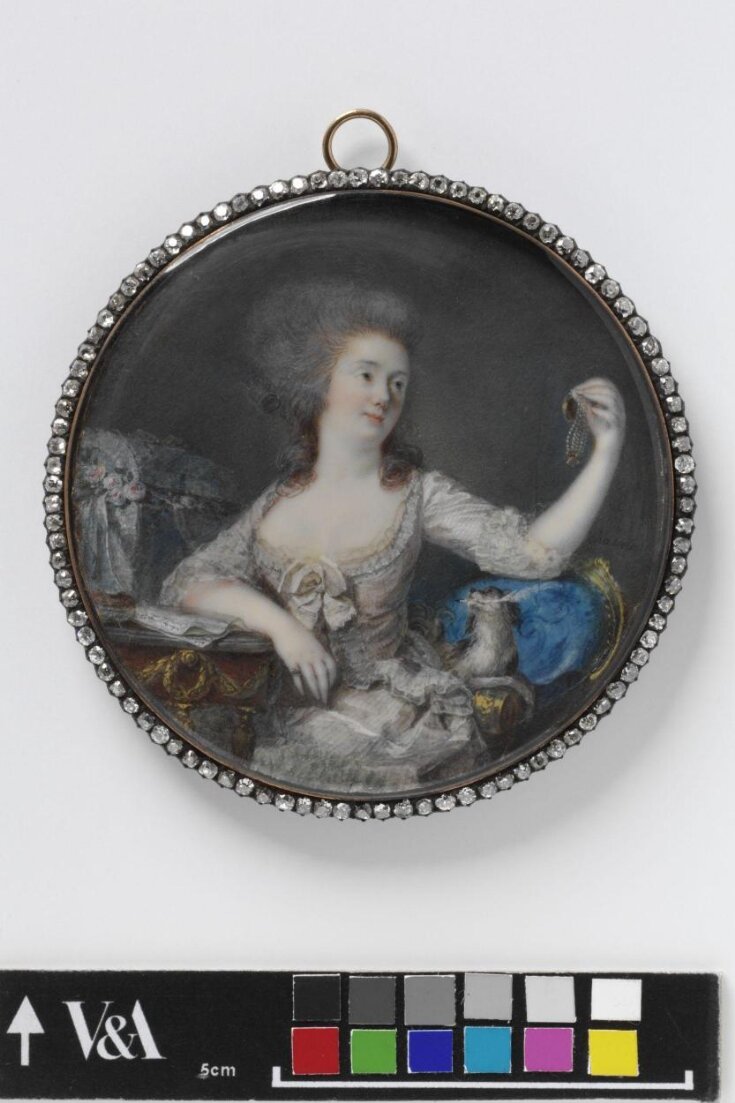 An unknown woman, said to be the Duchesse de Châteauroux, holding a miniature set in a bracelet top image