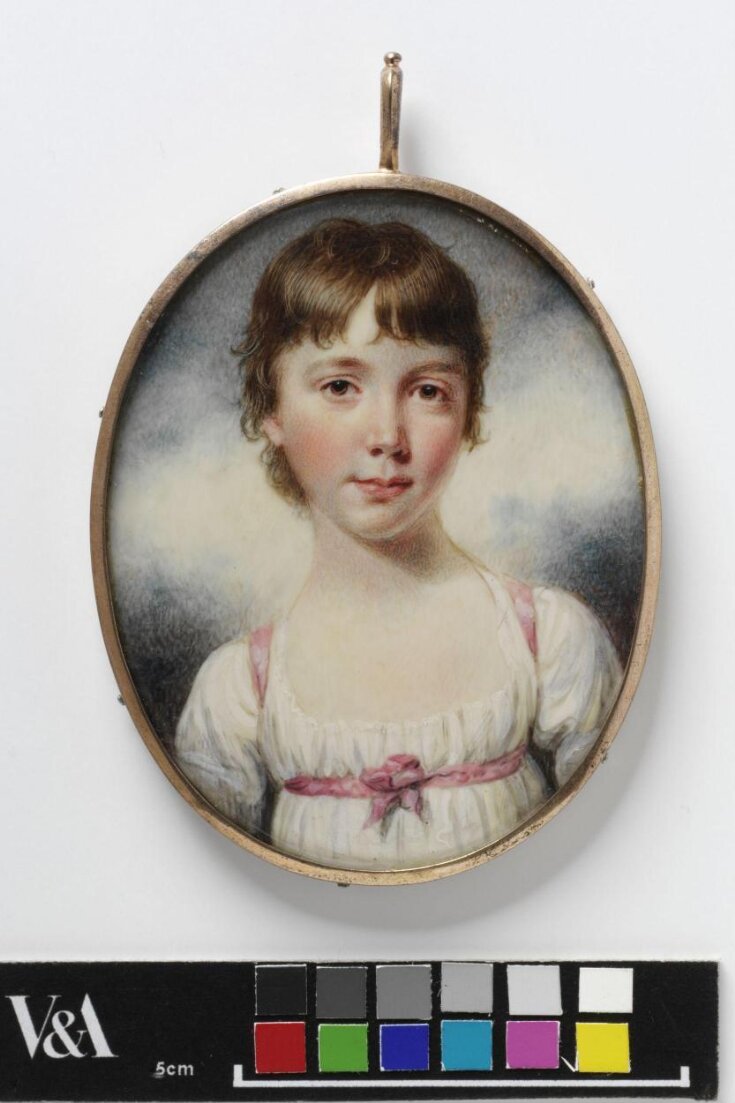 Portrait of an unknown girl top image