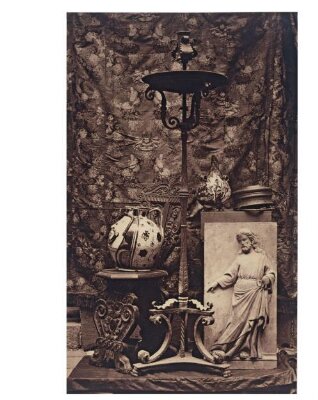 Still life of antiquities