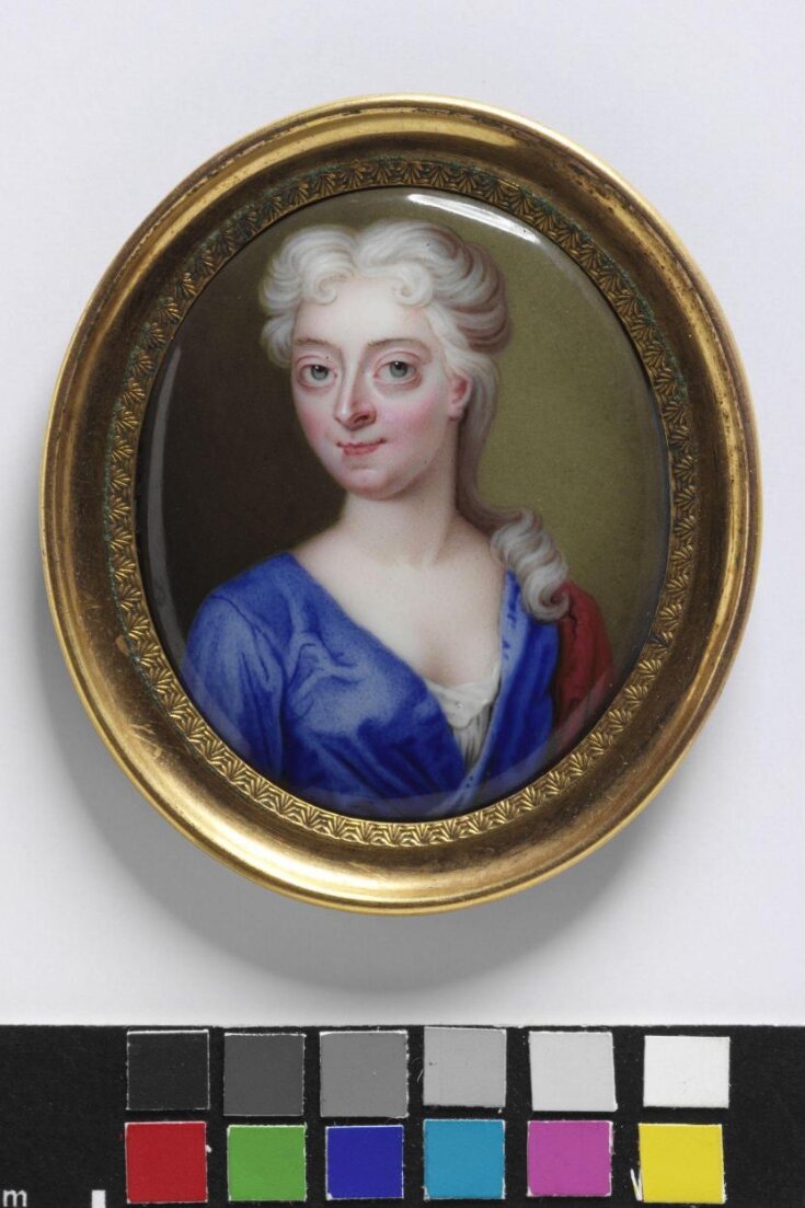 Portrait of an unknown woman top image