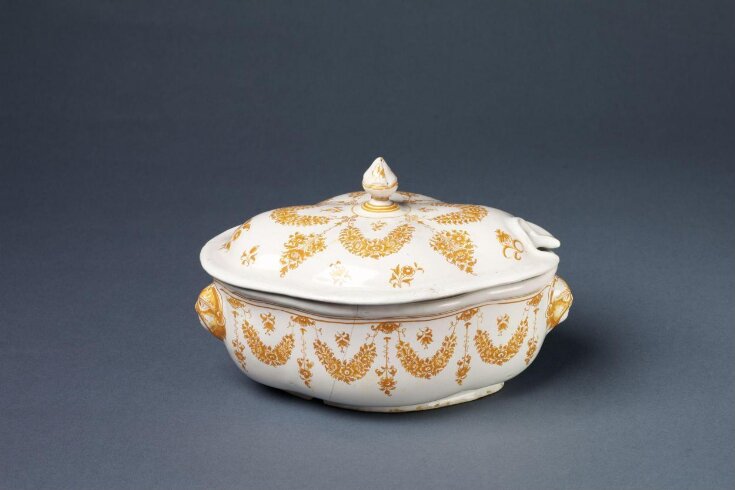 Dessert Tureen and Cover top image
