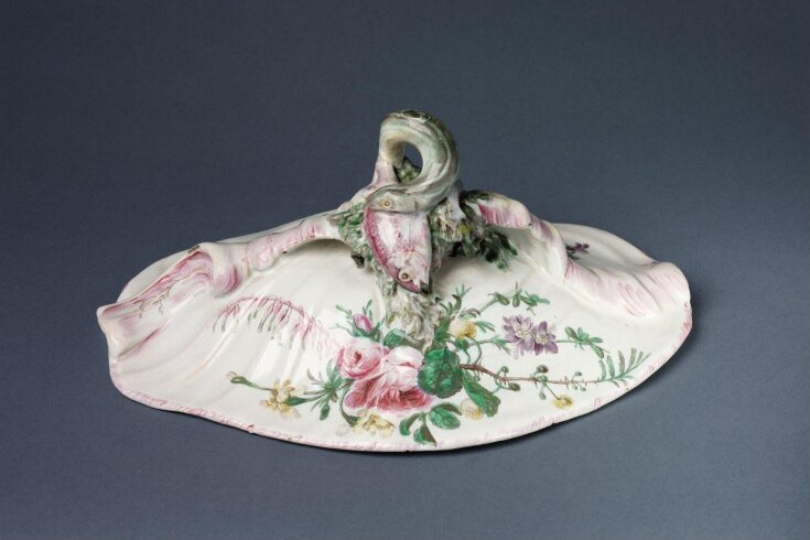 Tureen Cover top image