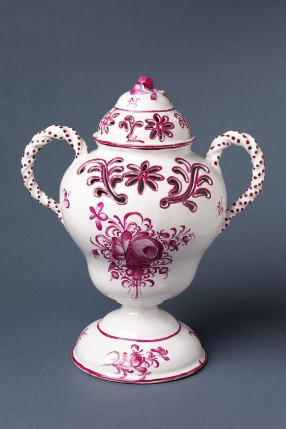 Pot-pourri vase and cover — Saint Clément pottery factory — ca. 1780