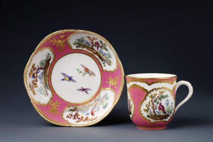 (Tasse) gobelet feuille de choux | V&A Explore The Collections