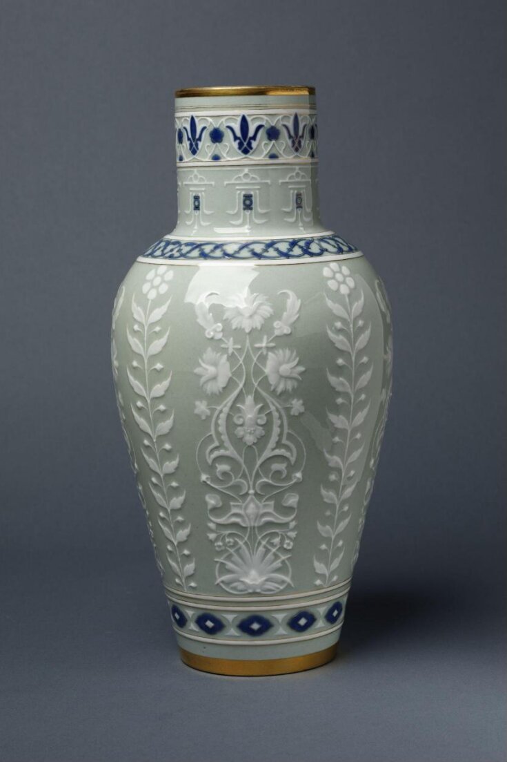 Vase top image