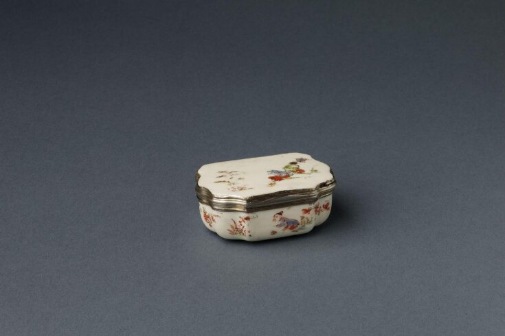Snuff-Box and Cover top image