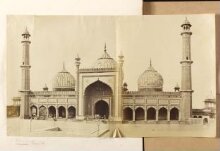 Interior courtyard of the Jama Masjid, Delhi thumbnail 1
