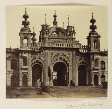 Gateway of Kaiser Bagh thumbnail 1