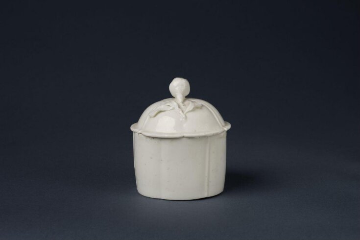 Toilet or Pommade Pot and Cover top image