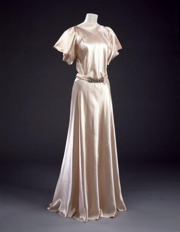 Evening Dress Madeleine Vionnet V A Explore The Collections