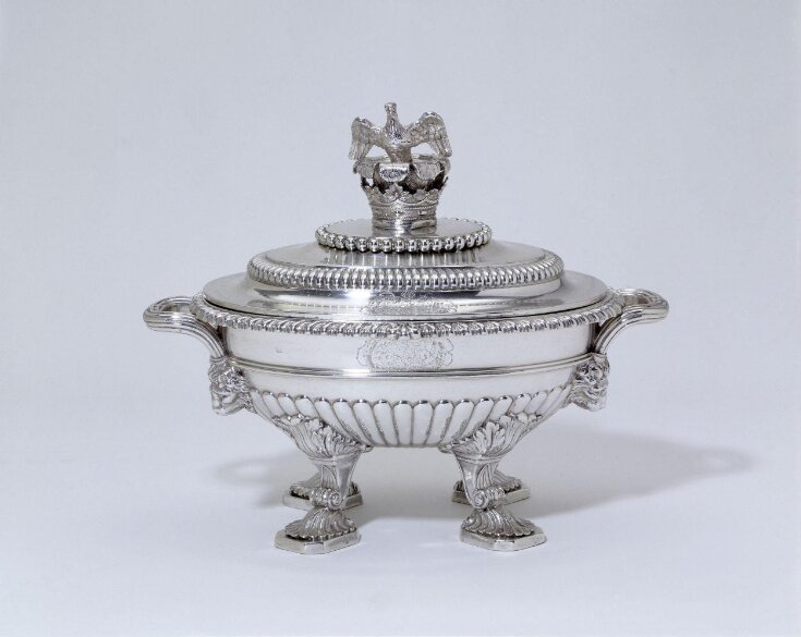Tureen and Lid top image
