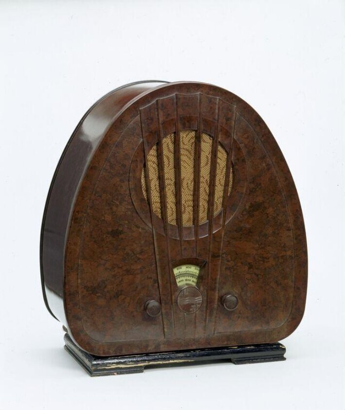 Philips 'Superinductance' type 834A (1933) by Caspar Jacobsz Philips