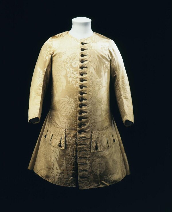 Старинная мужская 6. Плащ 17 века. Плащ 17 века мужской. Старинная мужская одежда Лондон. Зипун.