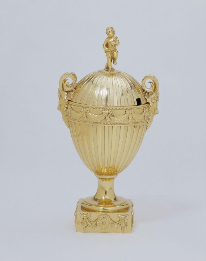 Sugar bowl (1772-1773) by Friedrich John