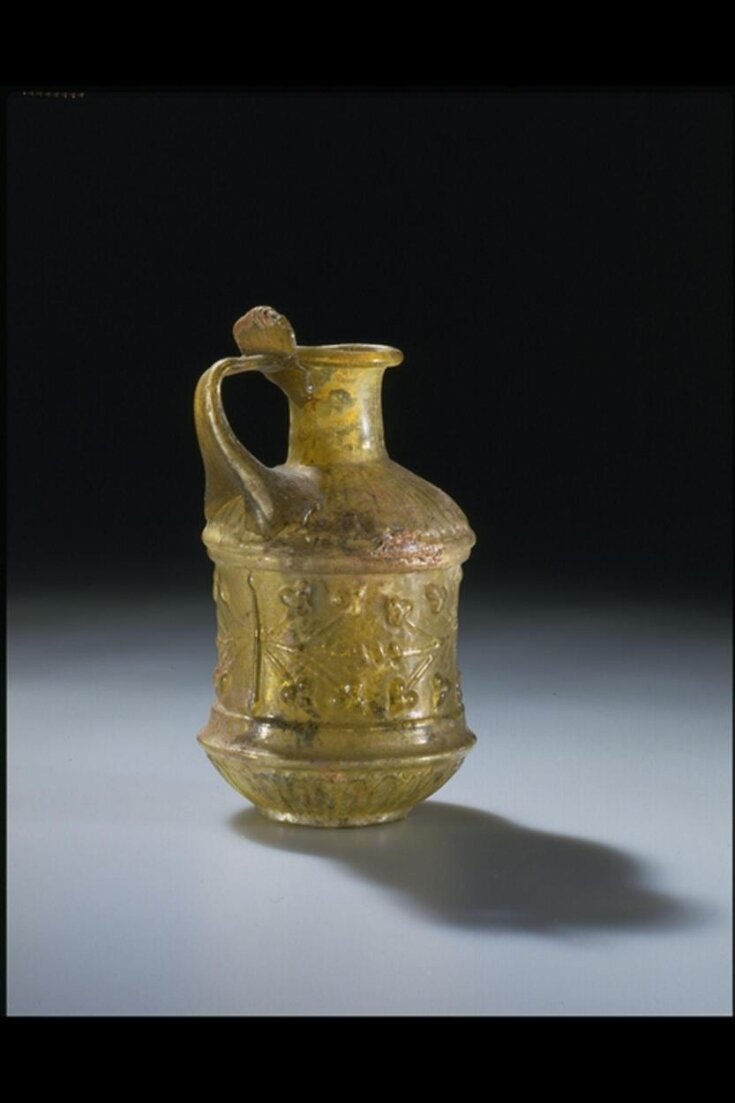 Jug top image