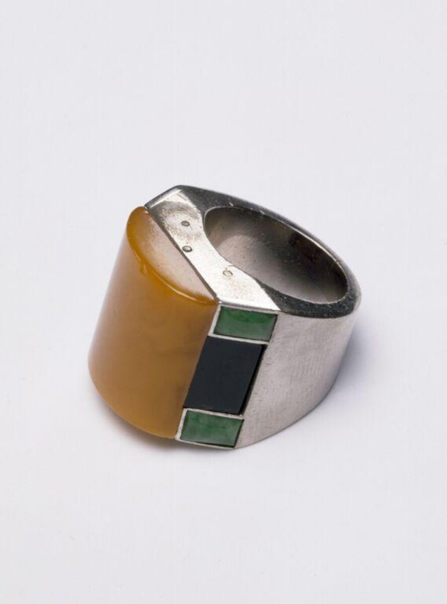 Ring