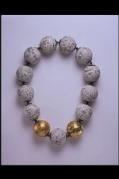 Neckpiece thumbnail 2