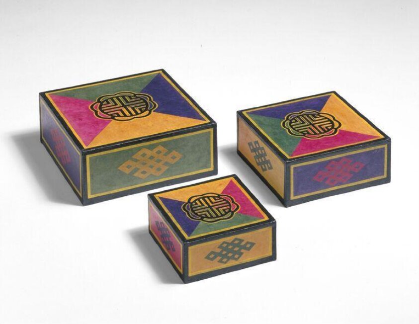 Box and lid — Kim, Jin-sun (Ms) — pre 1994