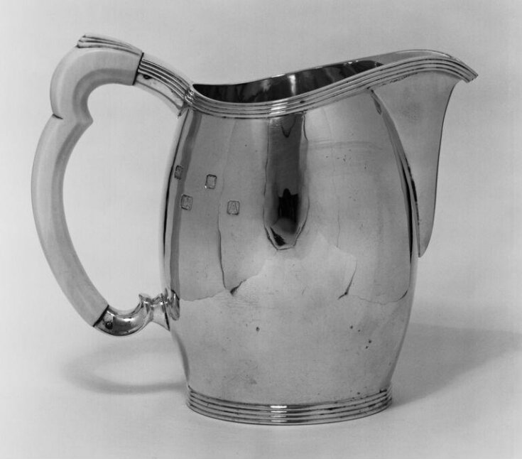 Jug top image