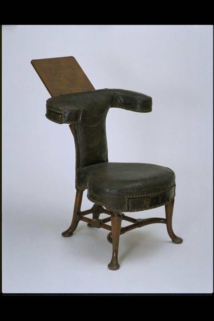 Reading Chair top image