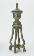 Decorative Urn thumbnail 2