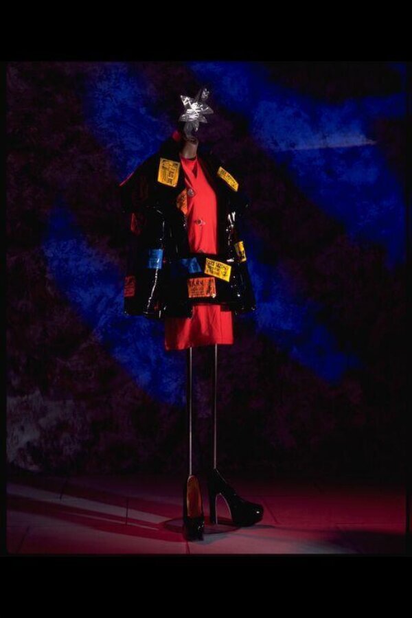 Dress Groves, Andrew V&A Explore The Collections