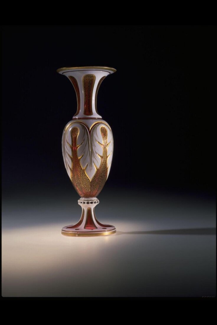 Vase top image