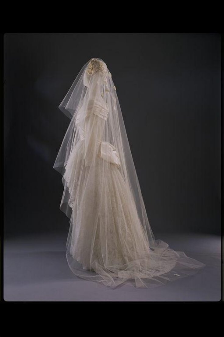 Wedding Veil and Hair Tie | Fox, Frederick | V&A Explore The Collections