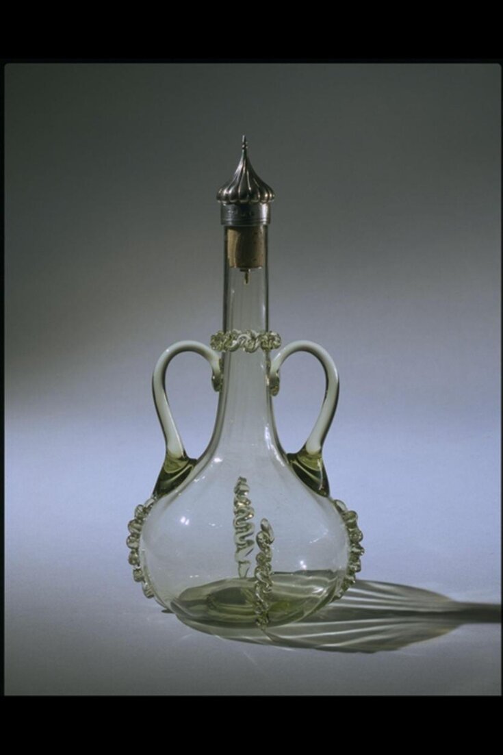 Decanter and Stopper top image