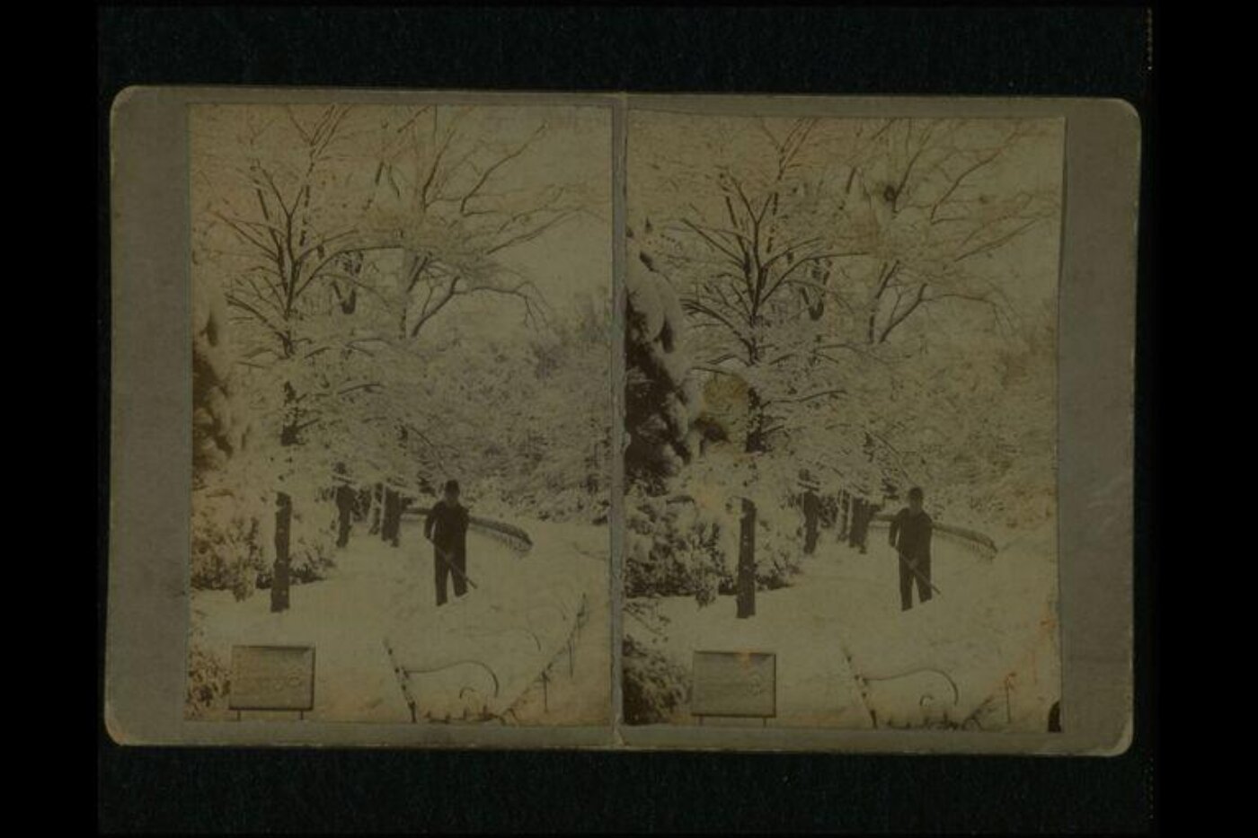 Unknown, Stereoscopic photograph depicting a man shovelling snow
