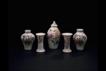 Vase thumbnail 1