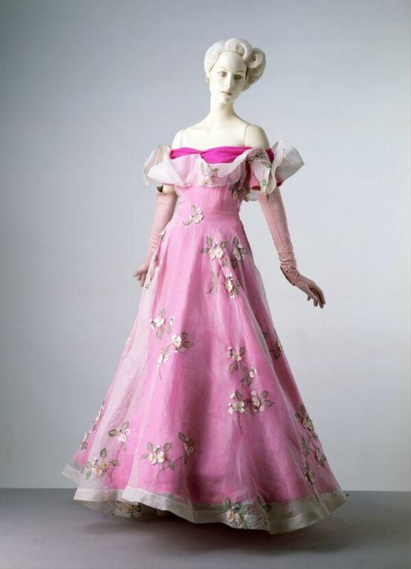 Evening Dress | Elsa Schiaparelli | V&A Explore The Collections