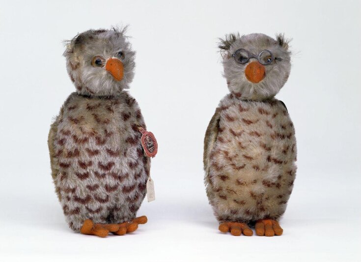 Pair of Owls top image